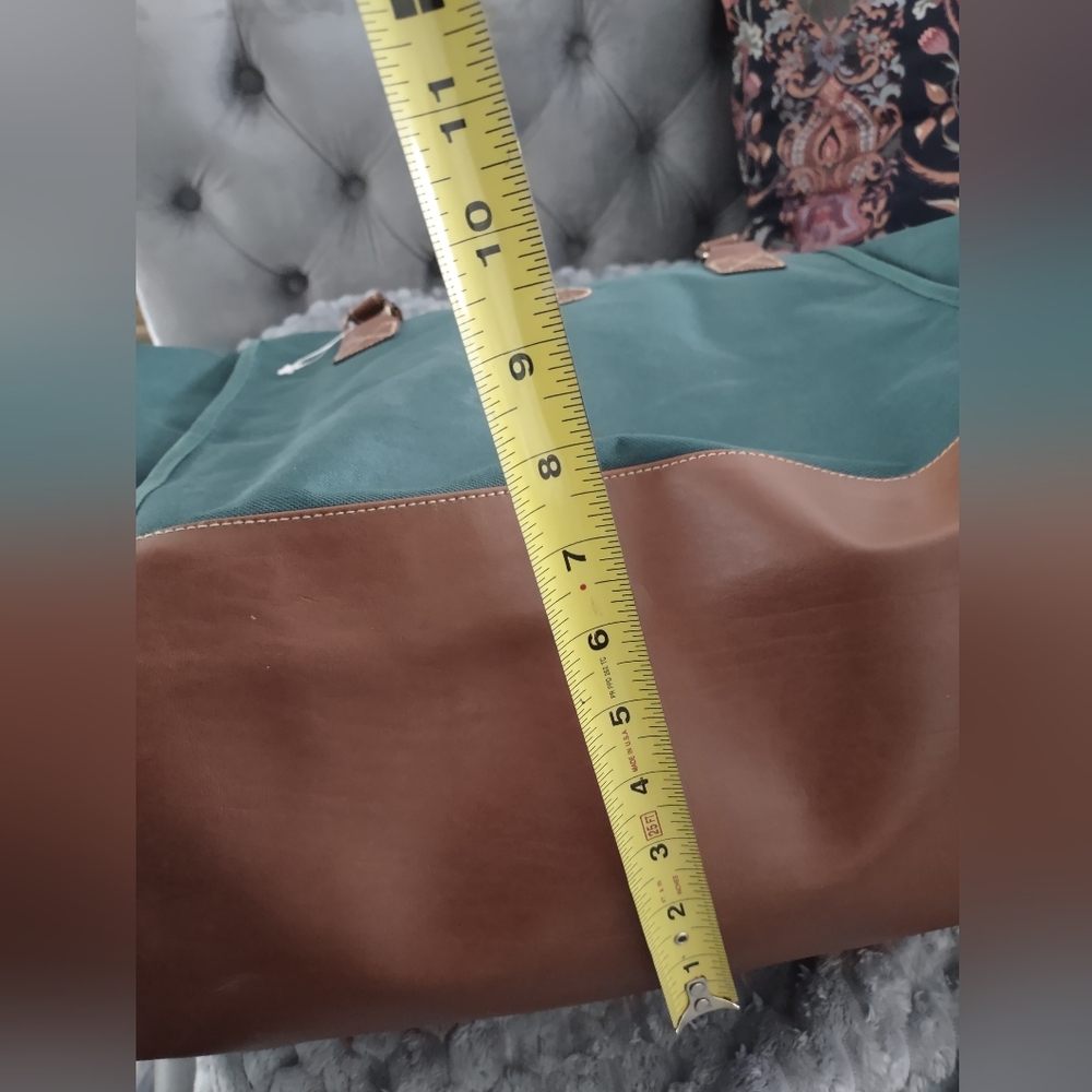 Polo Ralph Lauren Green Duffel Bag with Brown Vegan Leather Trim - Picture 10 of 13